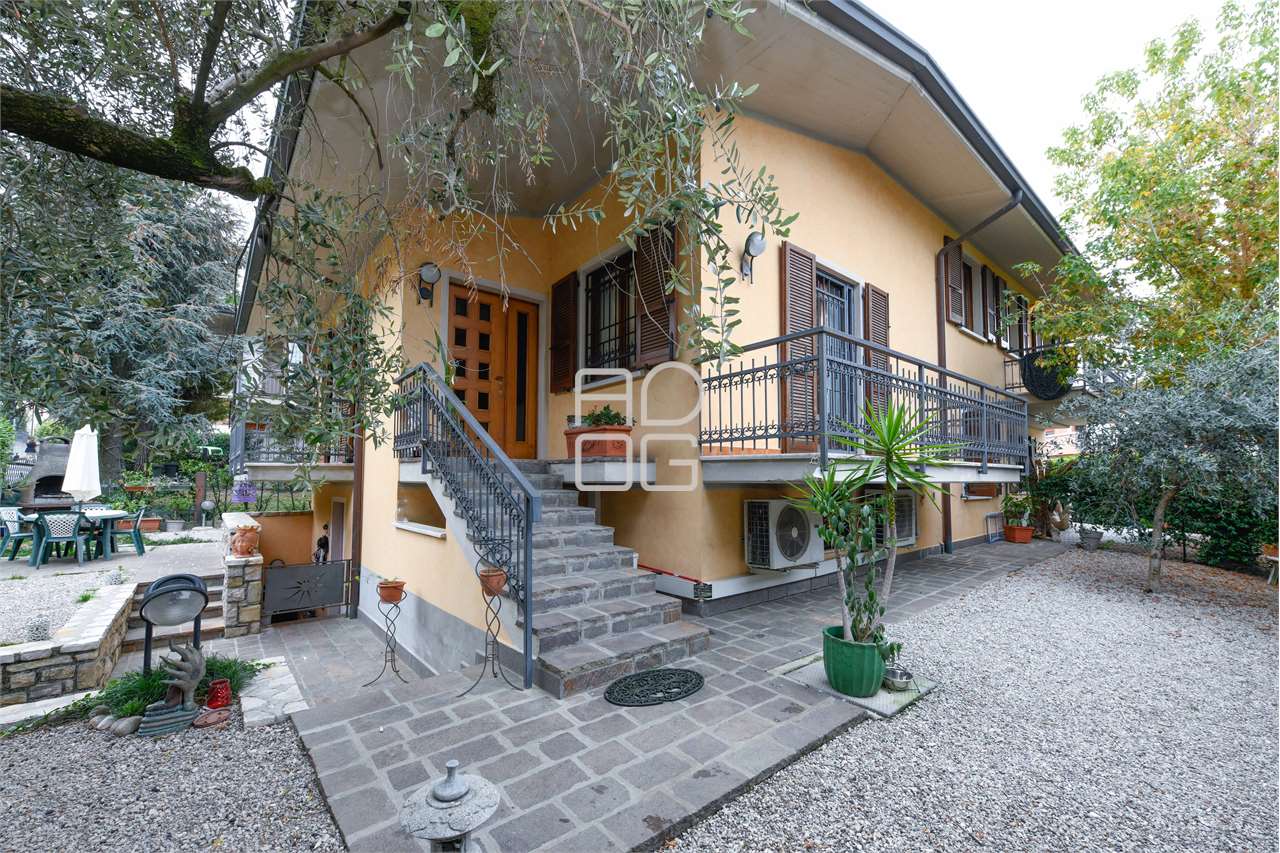 Vendita Villa unifamiliare Casa/Villa Desenzano del Garda Via Tito Speri  455450