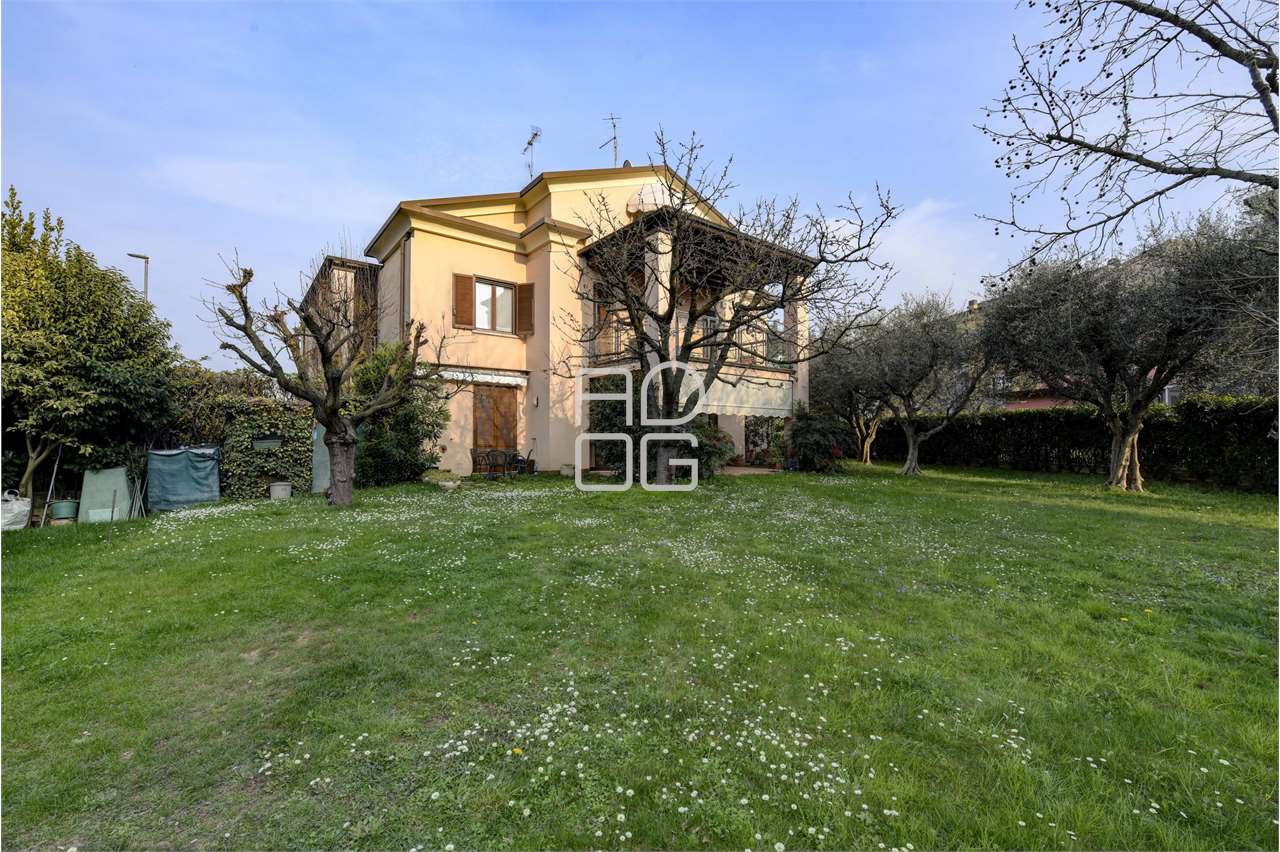 Vendita Villetta Bifamiliare Casa/Villa Desenzano del Garda Via Montesuello  484267