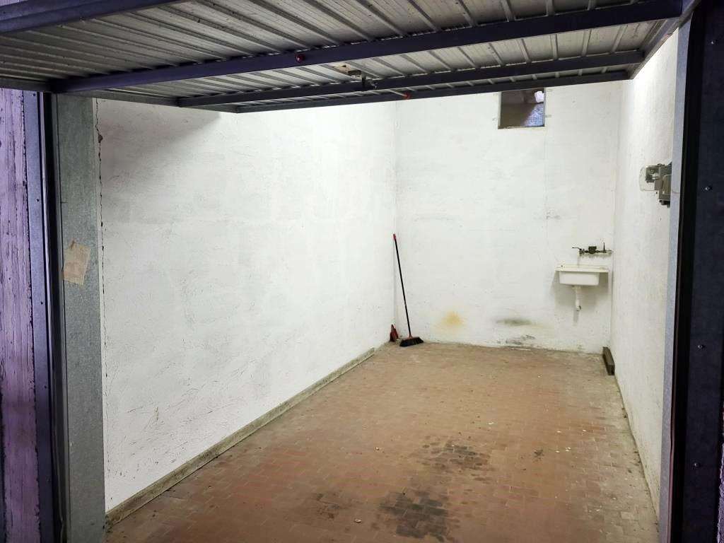 Garage/Box/Posto auto in vendita a Arenzano (GE)