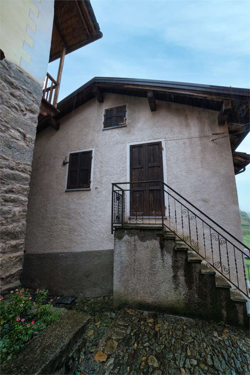 Casa indipendente in vendita a Varzo (VB)