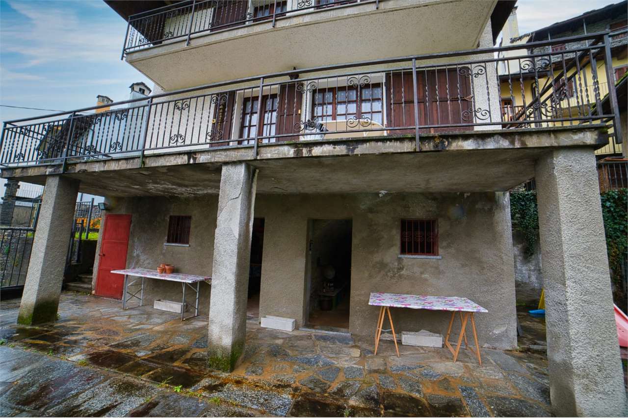 Casa indipendente in vendita a Varzo (VB)