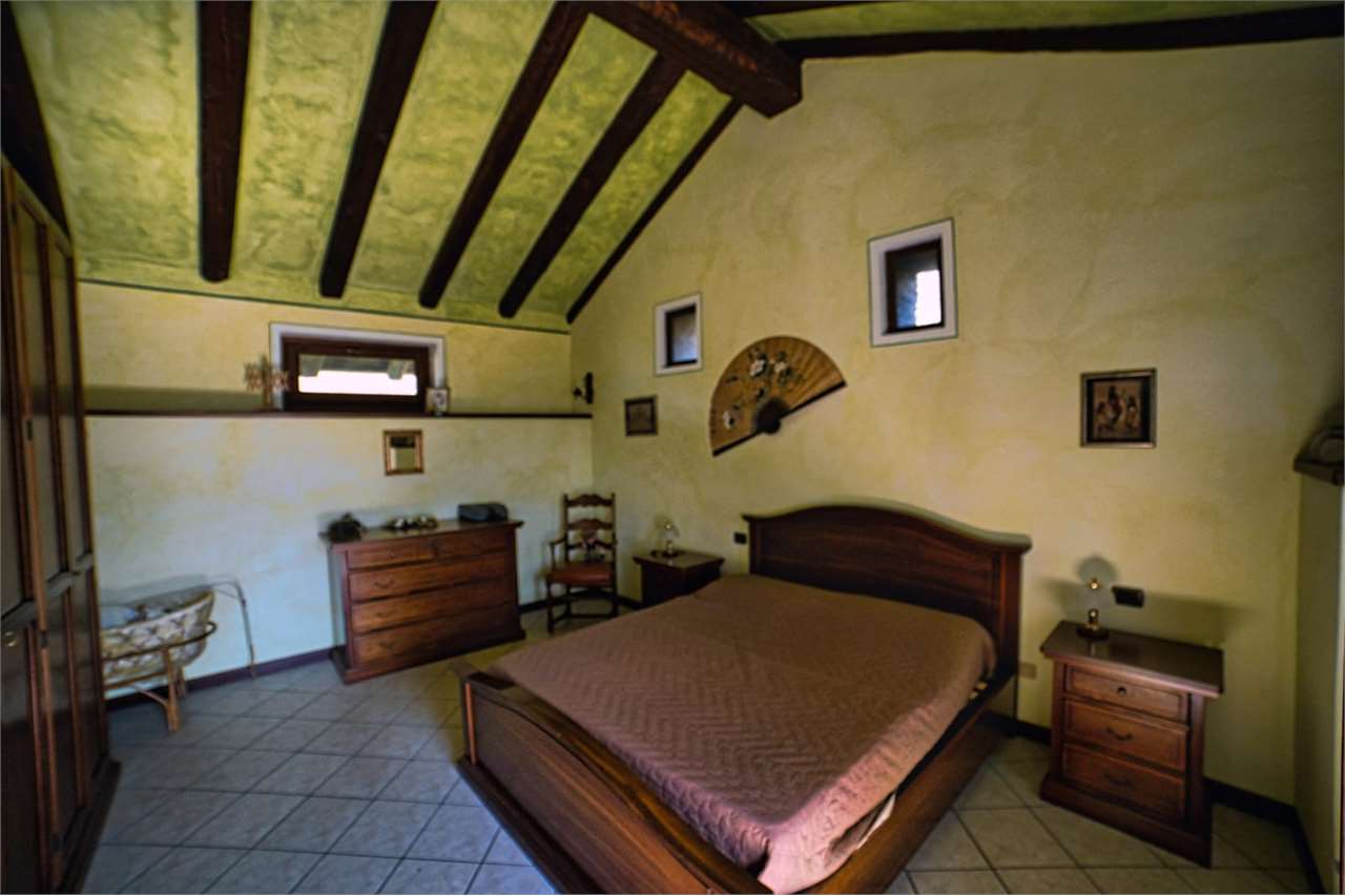 Colonica in vendita a Cardezza, Beura-cardezza (VB)
