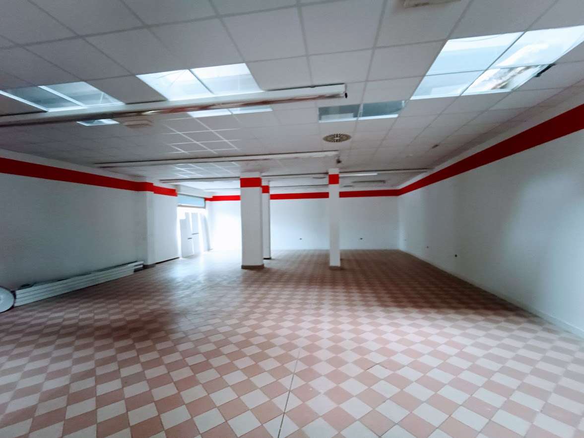 Negozio in vendita a Villadossola (VB)