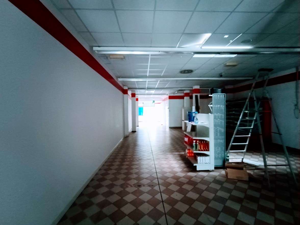 Negozio in vendita a Villadossola (VB)