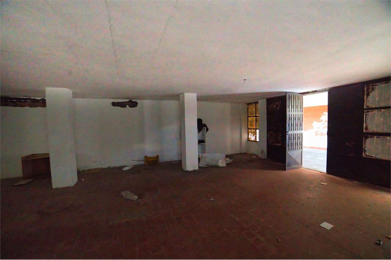 Magazzino in vendita a Piedimulera (VB)