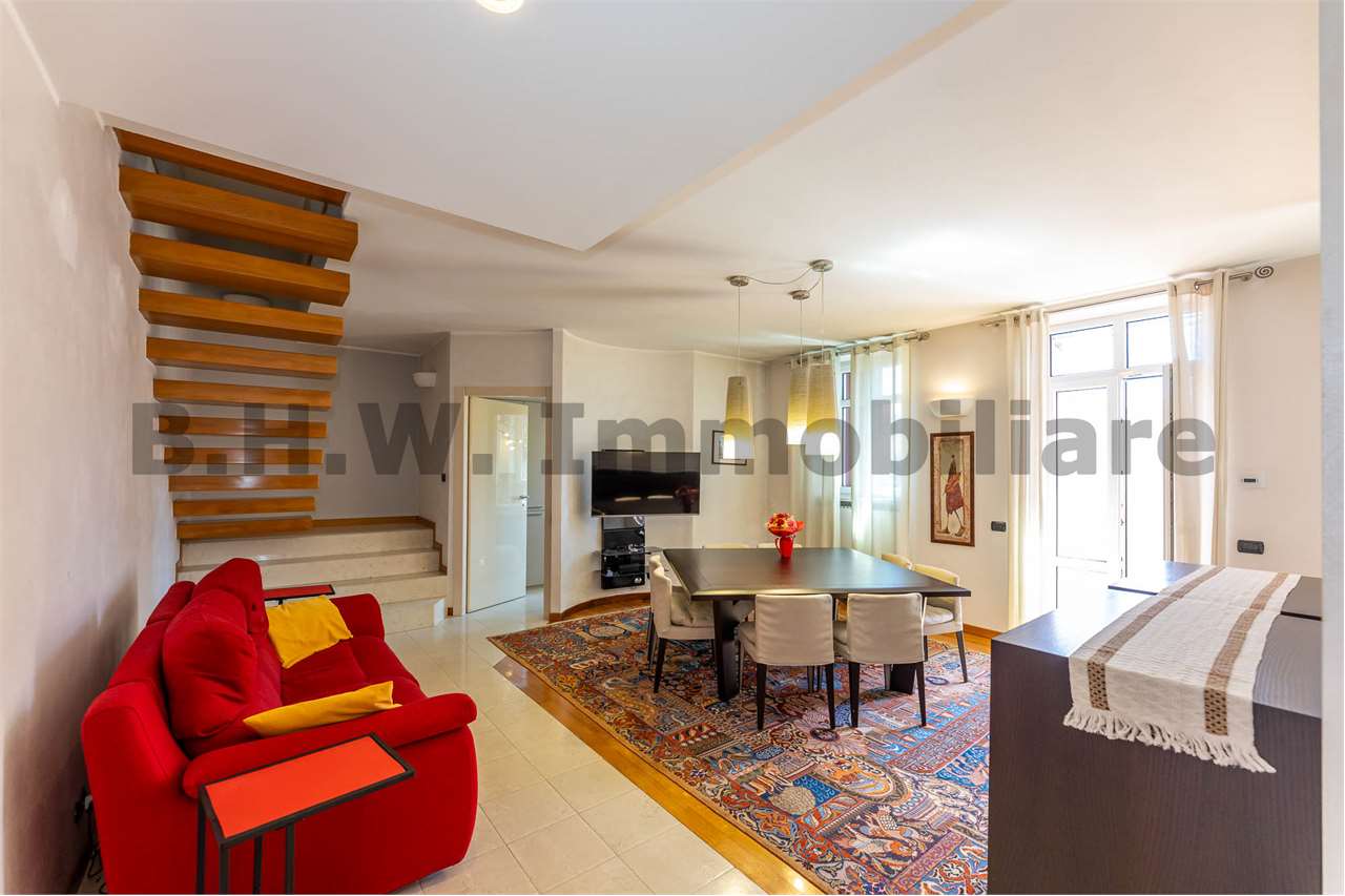 VENDITE Appartamento a Laveno-Mombello – foto 1