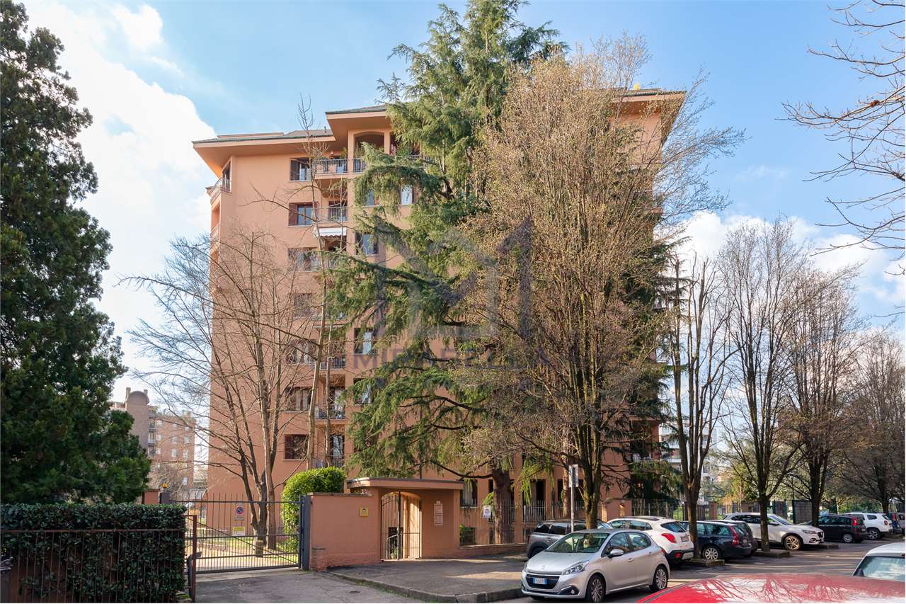 Vendita Quadrilocale Appartamento Monza via Albinoni 3  479859