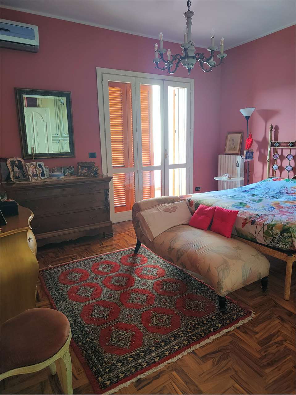 VIlla a schiera su tre livelli con piscina a Lecce - foto 5