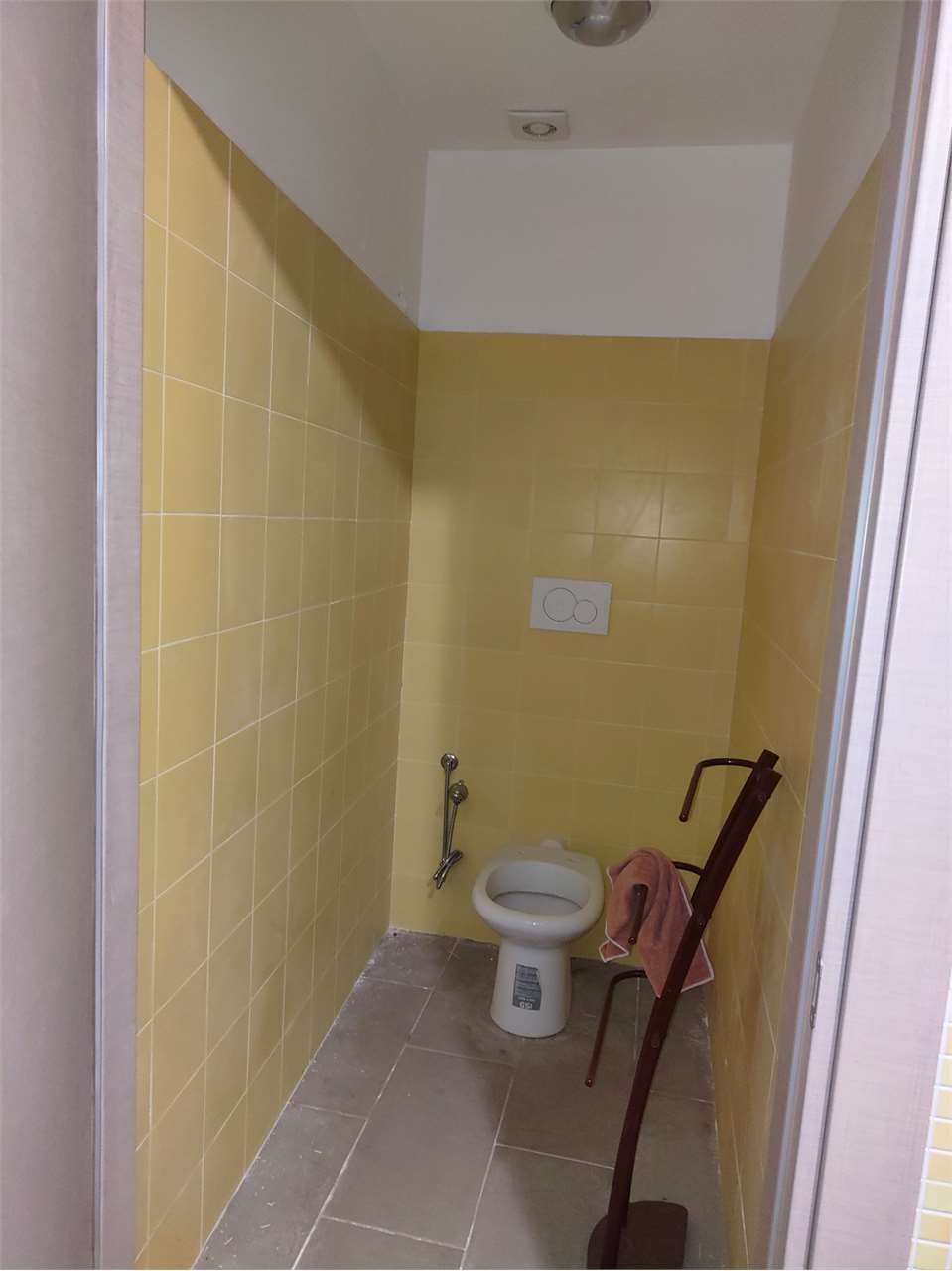 Locale comm.le ampio via perotti a Lecce - foto 12