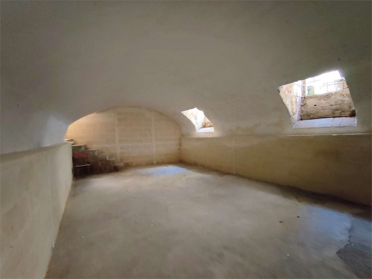 Uso deposito nel centro storico a Lecce - foto 5