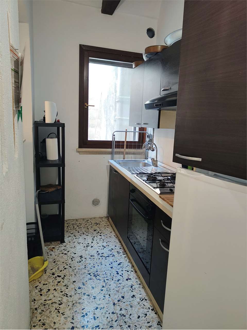 Zona leuca arredato 3 letto ristrutturato a Lecce - foto 8
