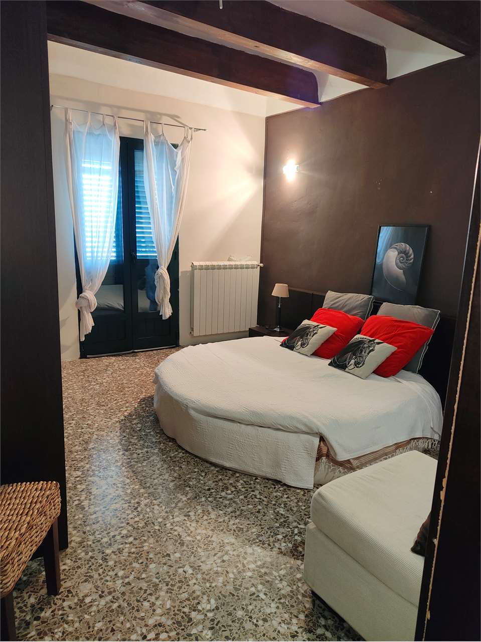 Zona leuca arredato 3 letto ristrutturato a Lecce - foto 11