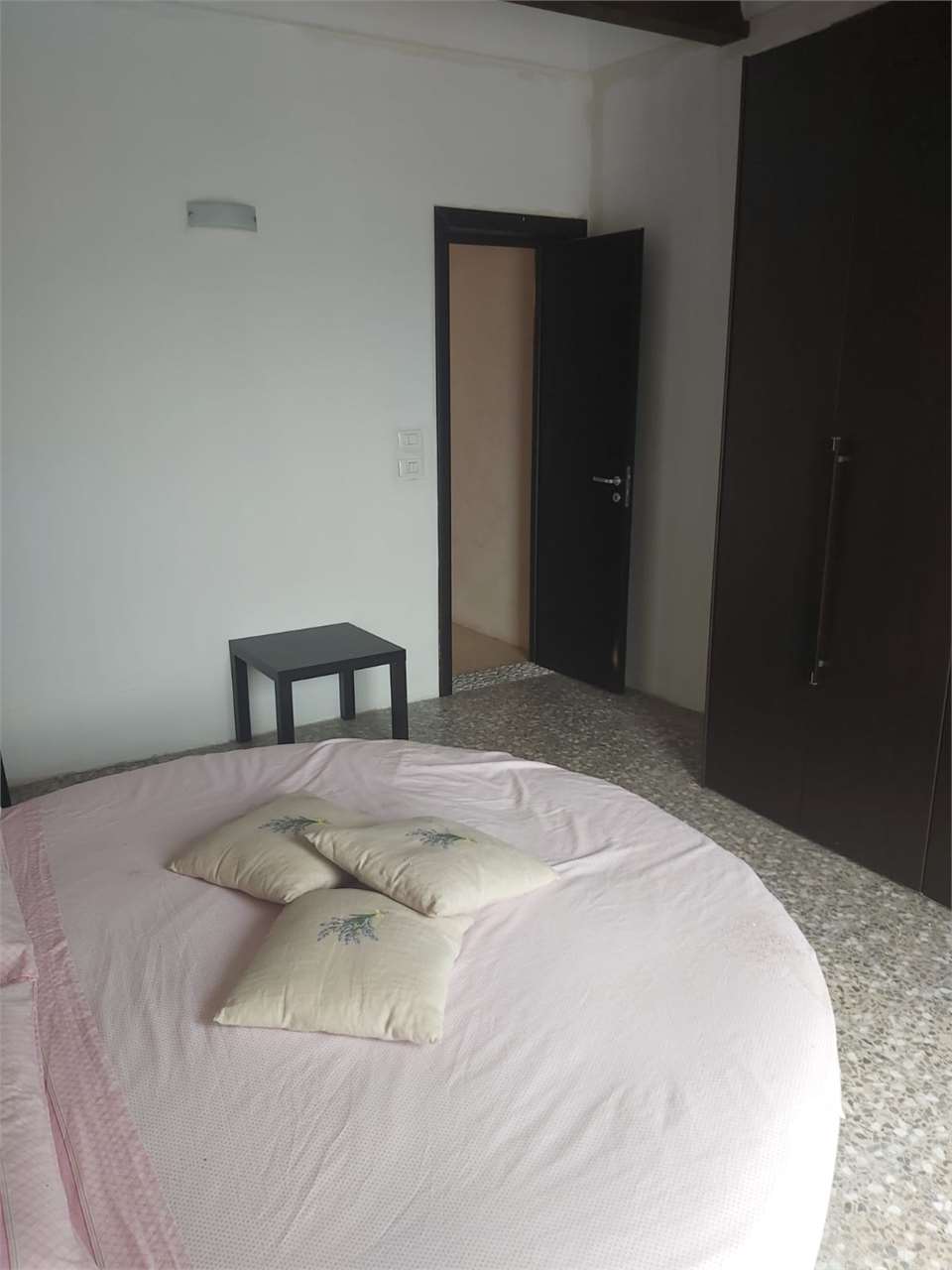 Zona leuca arredato 3 letto ristrutturato a Lecce - foto 13