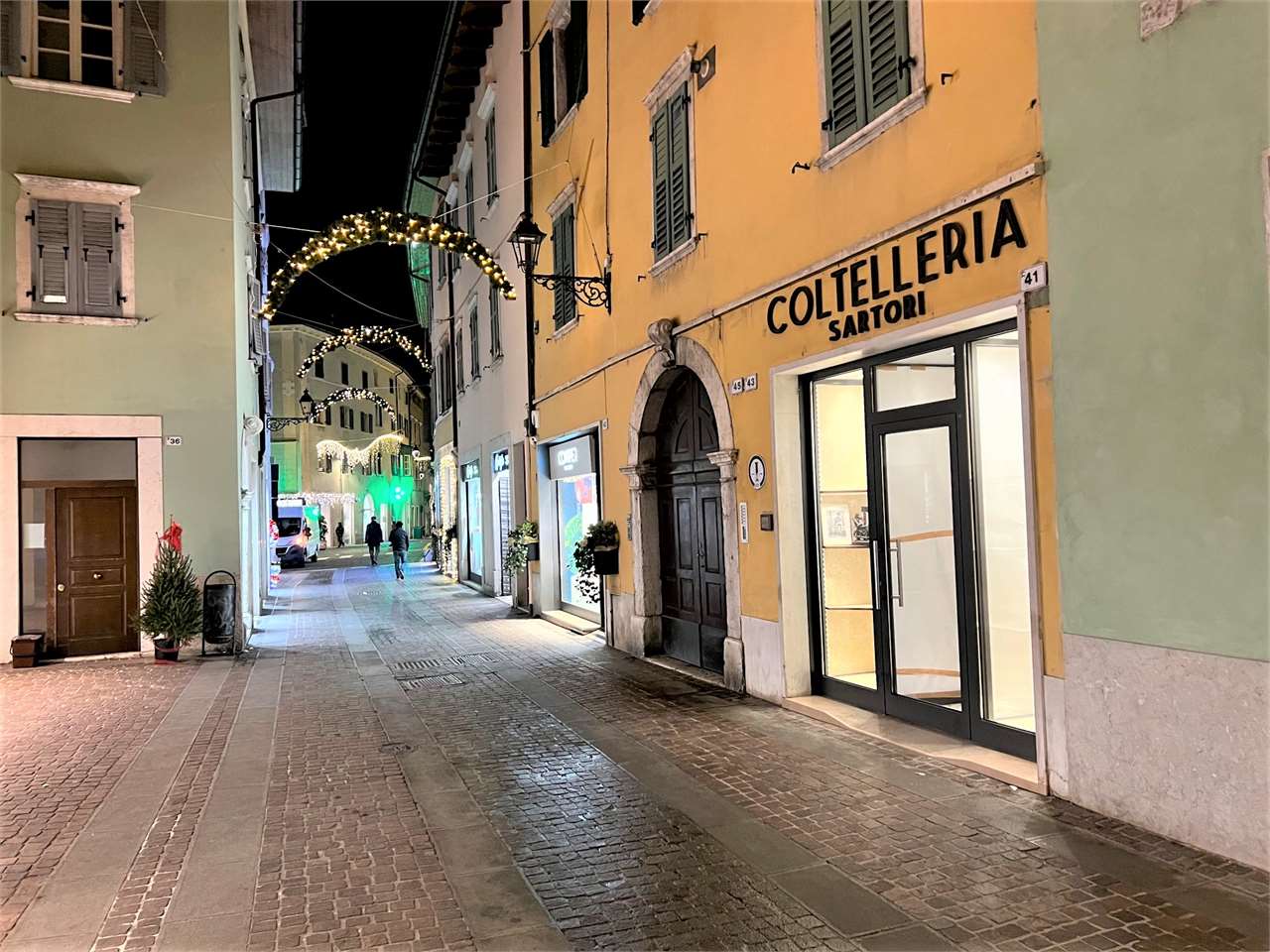 Foto attivitã commerciale in affitto a Rovereto (Trento)