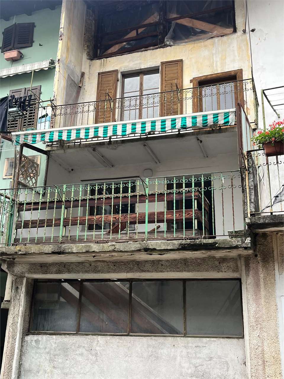 Foto porzione di casa in vendita a Rovereto (Trento)