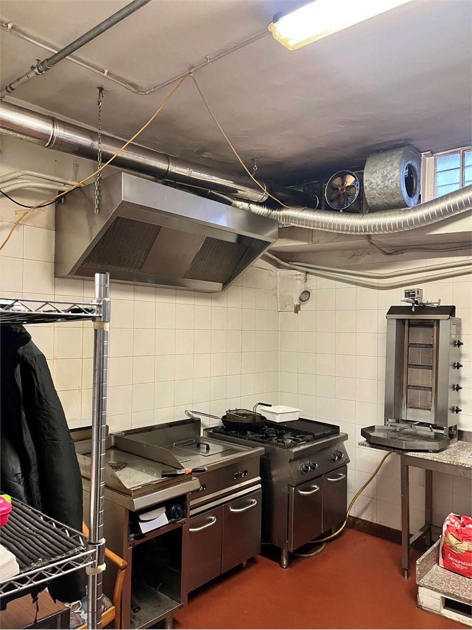 Foto attivitã commerciale in affitto a Rovereto (Trento)