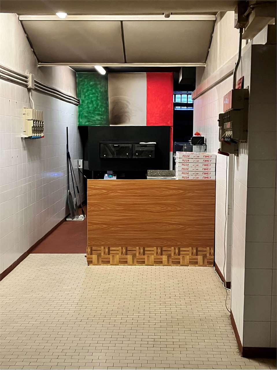 Foto attivitã commerciale in vendita a Rovereto (Trento)