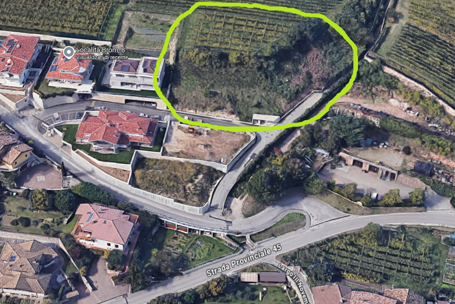 Foto terreno in vendita a Isera (Trento)