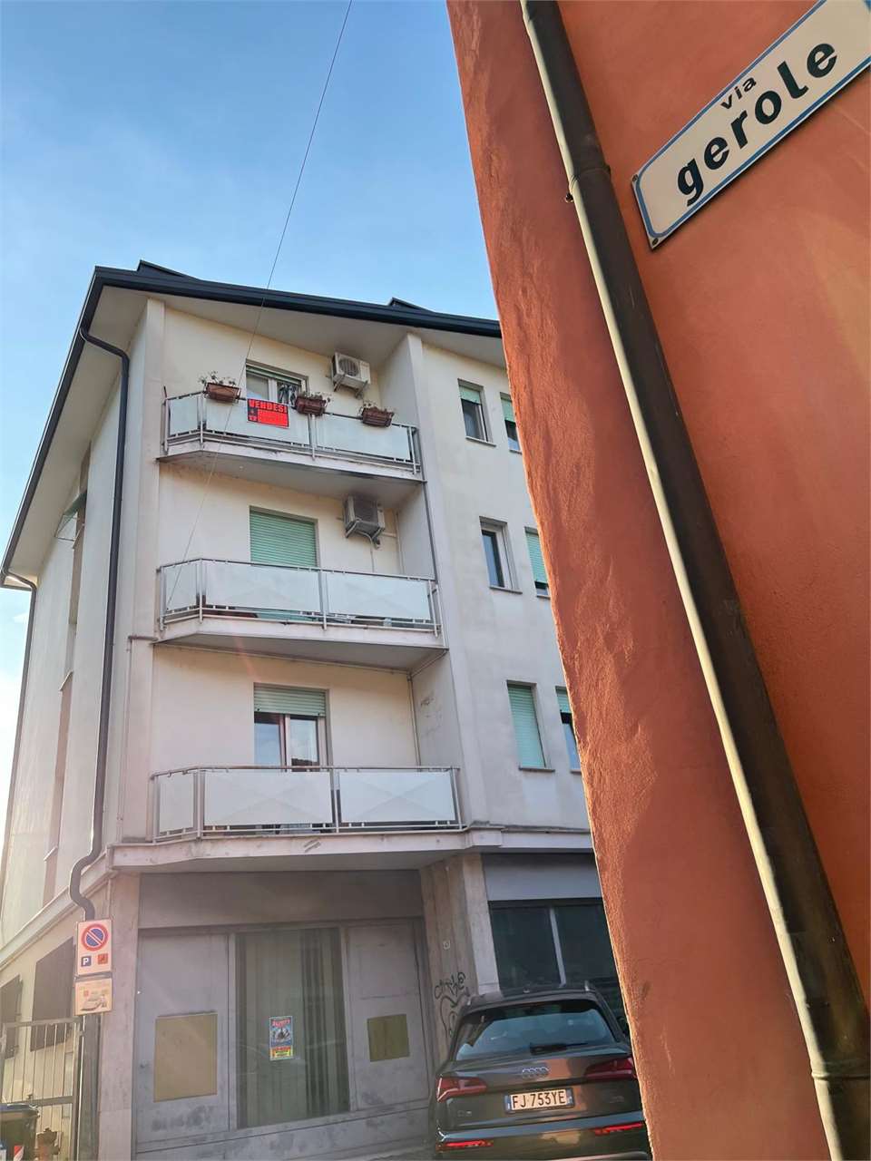 Foto appartamento in vendita a Mori (Trento)