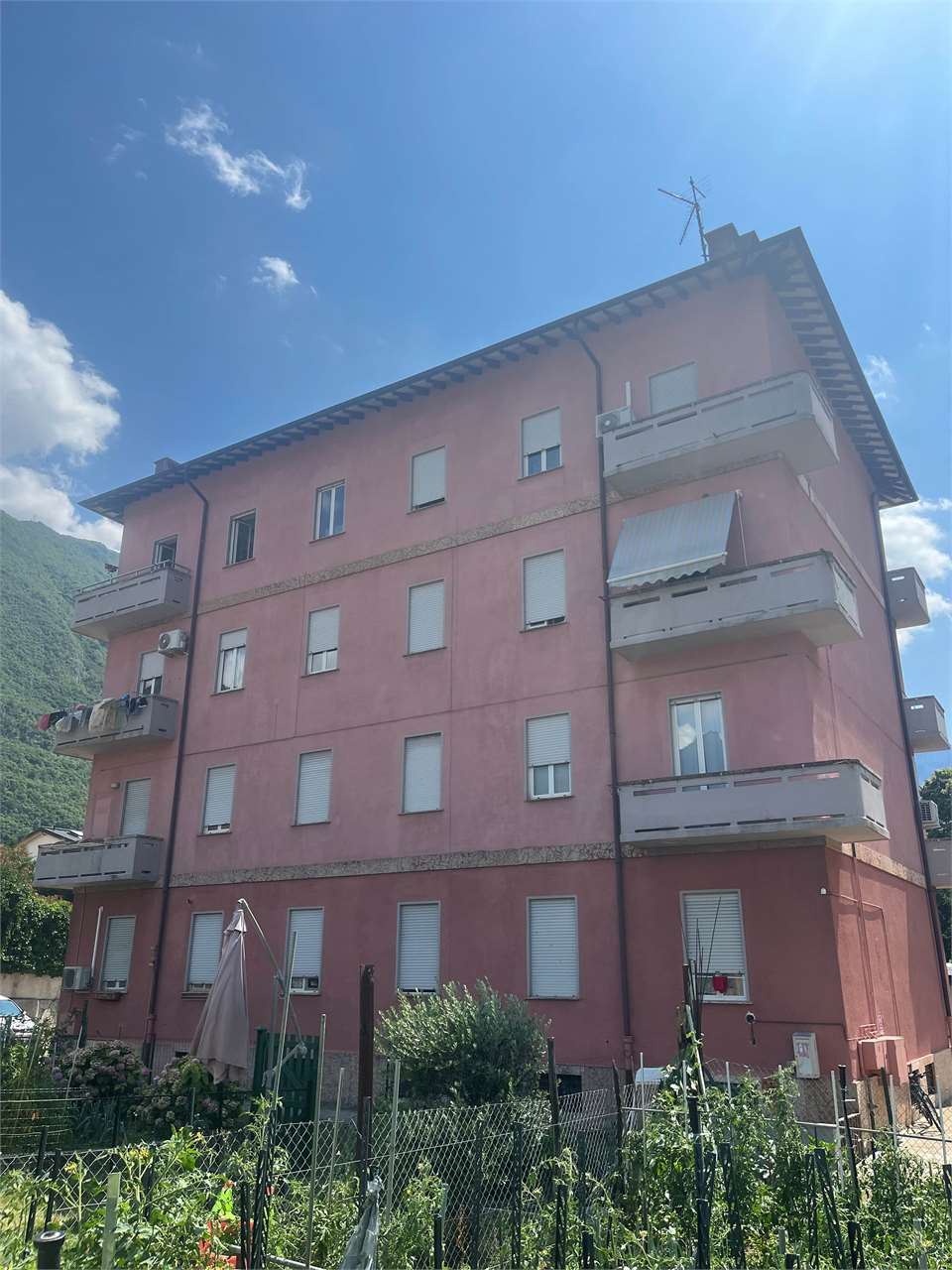 Foto appartamento in vendita a Ala (Trento)