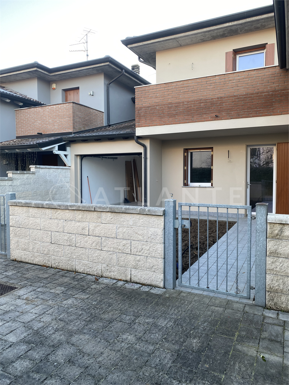 Fotografia Villa a schiera piccola 2