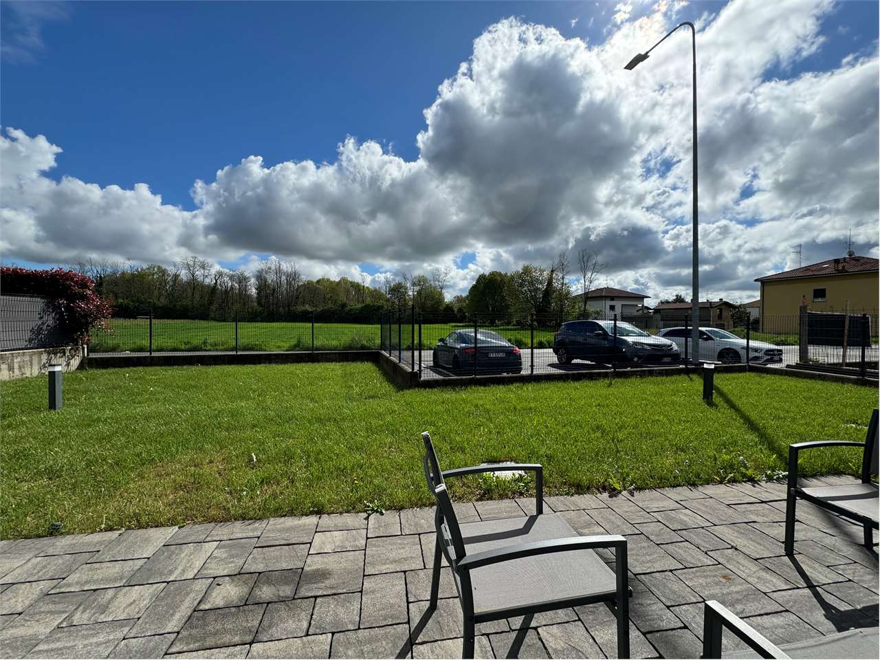Villa in vendita a Oltrona Di San Mamette (CO)