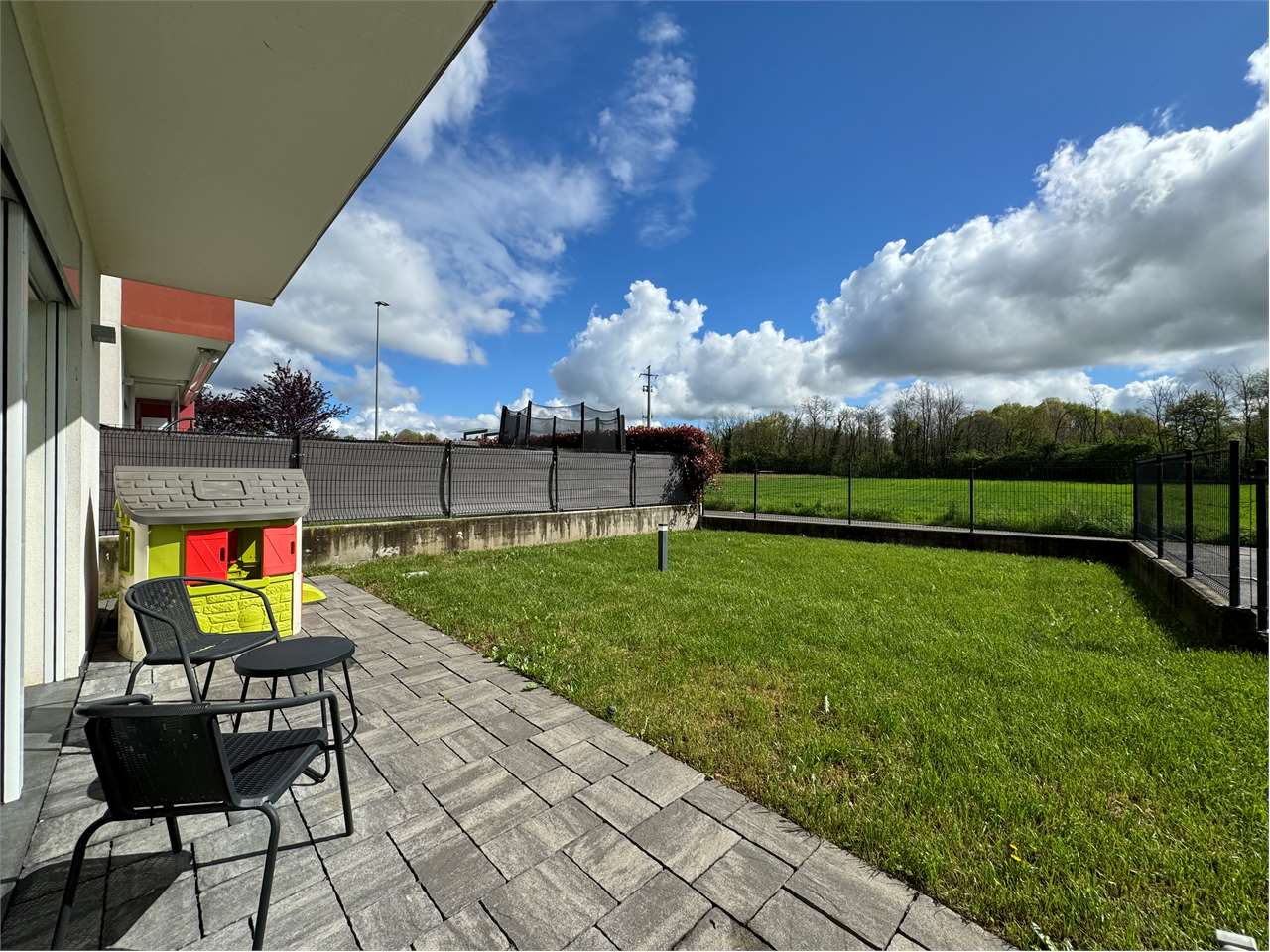 Villa in vendita a Oltrona Di San Mamette (CO)