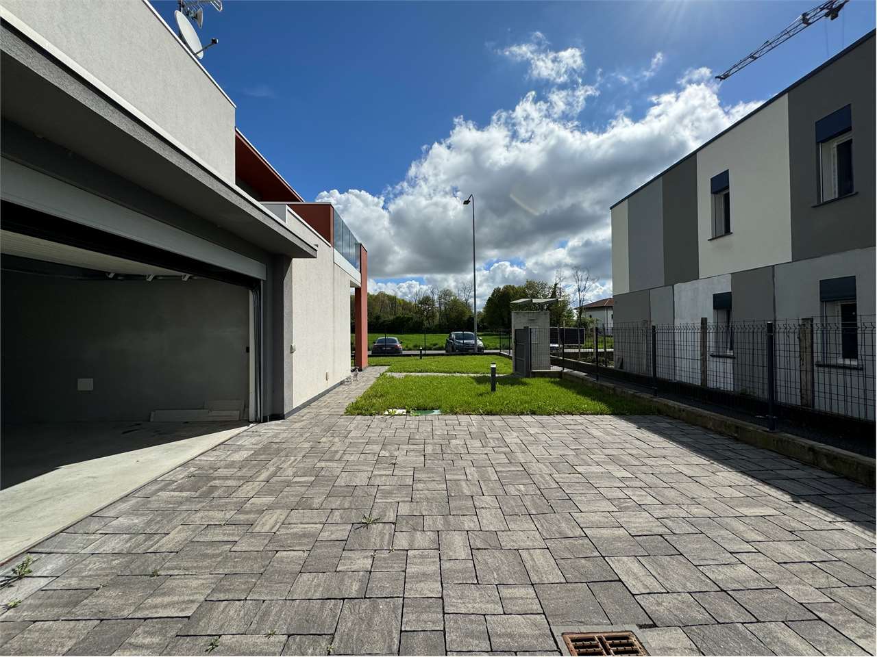 Villa in vendita a Oltrona Di San Mamette (CO)
