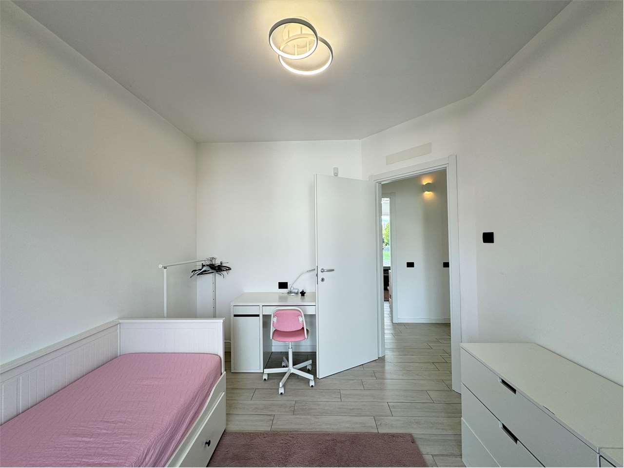 Villa in vendita a Oltrona Di San Mamette (CO)
