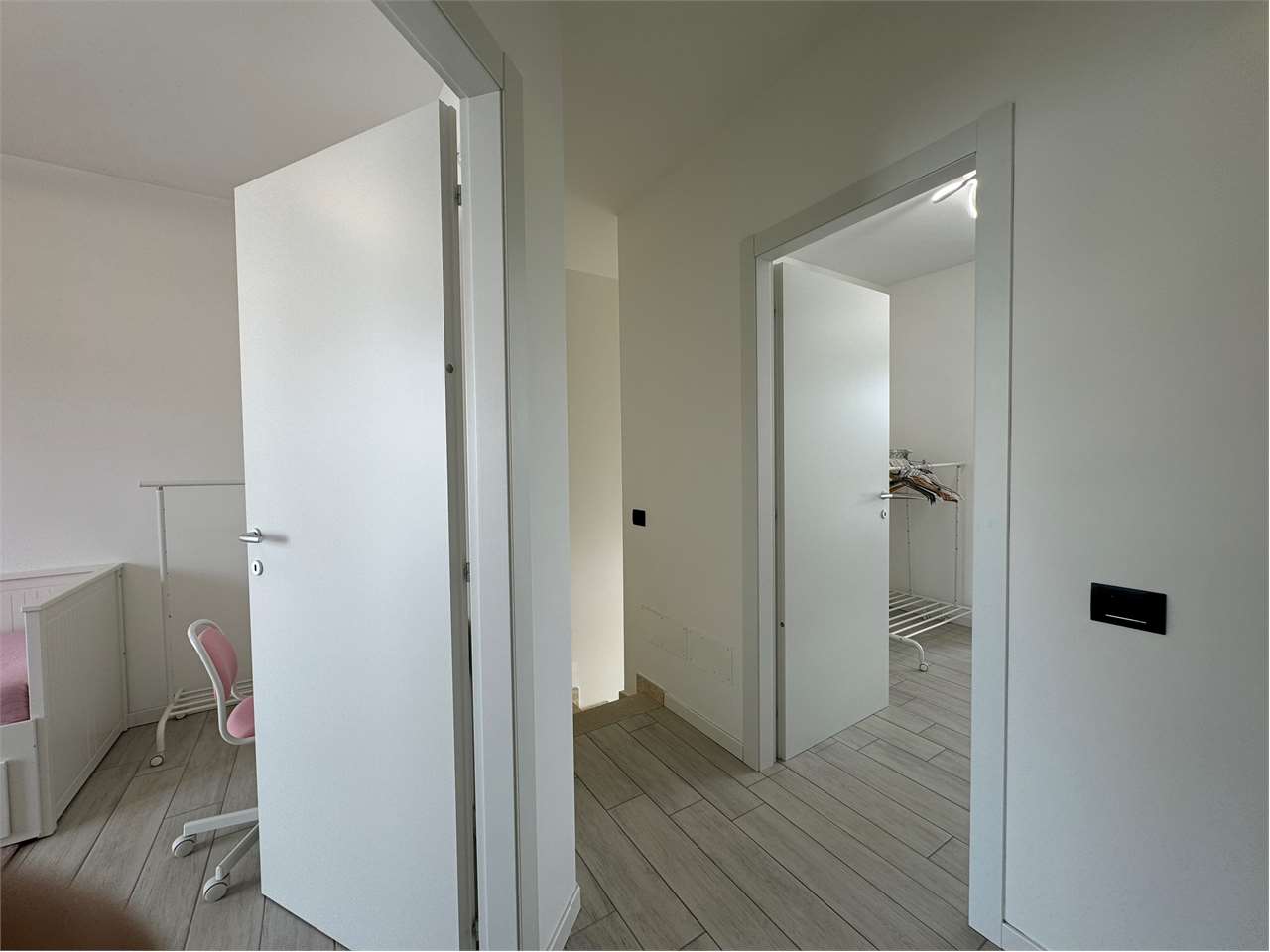 Villa in vendita a Oltrona Di San Mamette (CO)