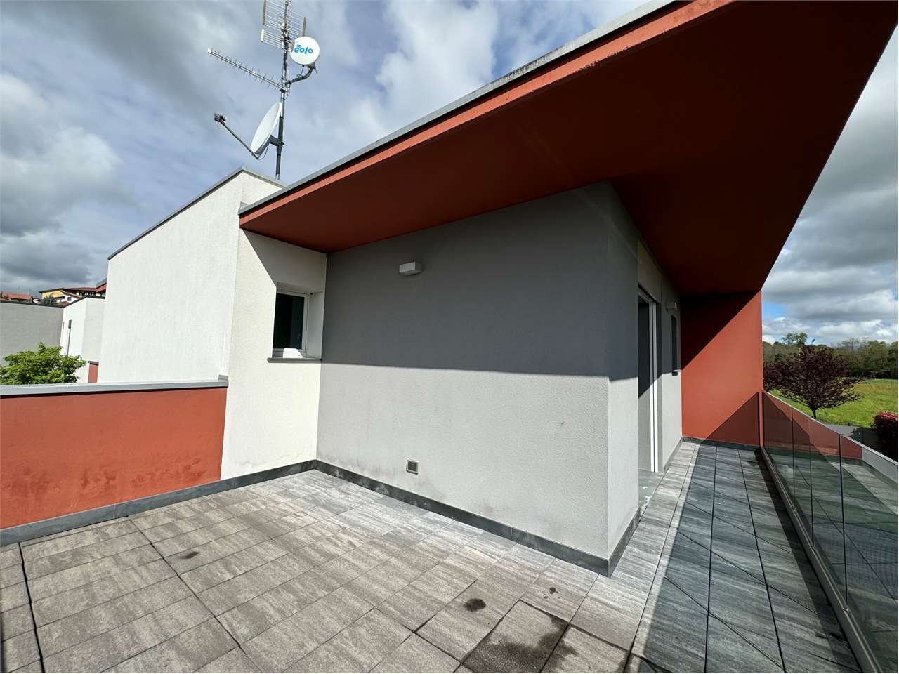 Villa in vendita a Oltrona Di San Mamette (CO)