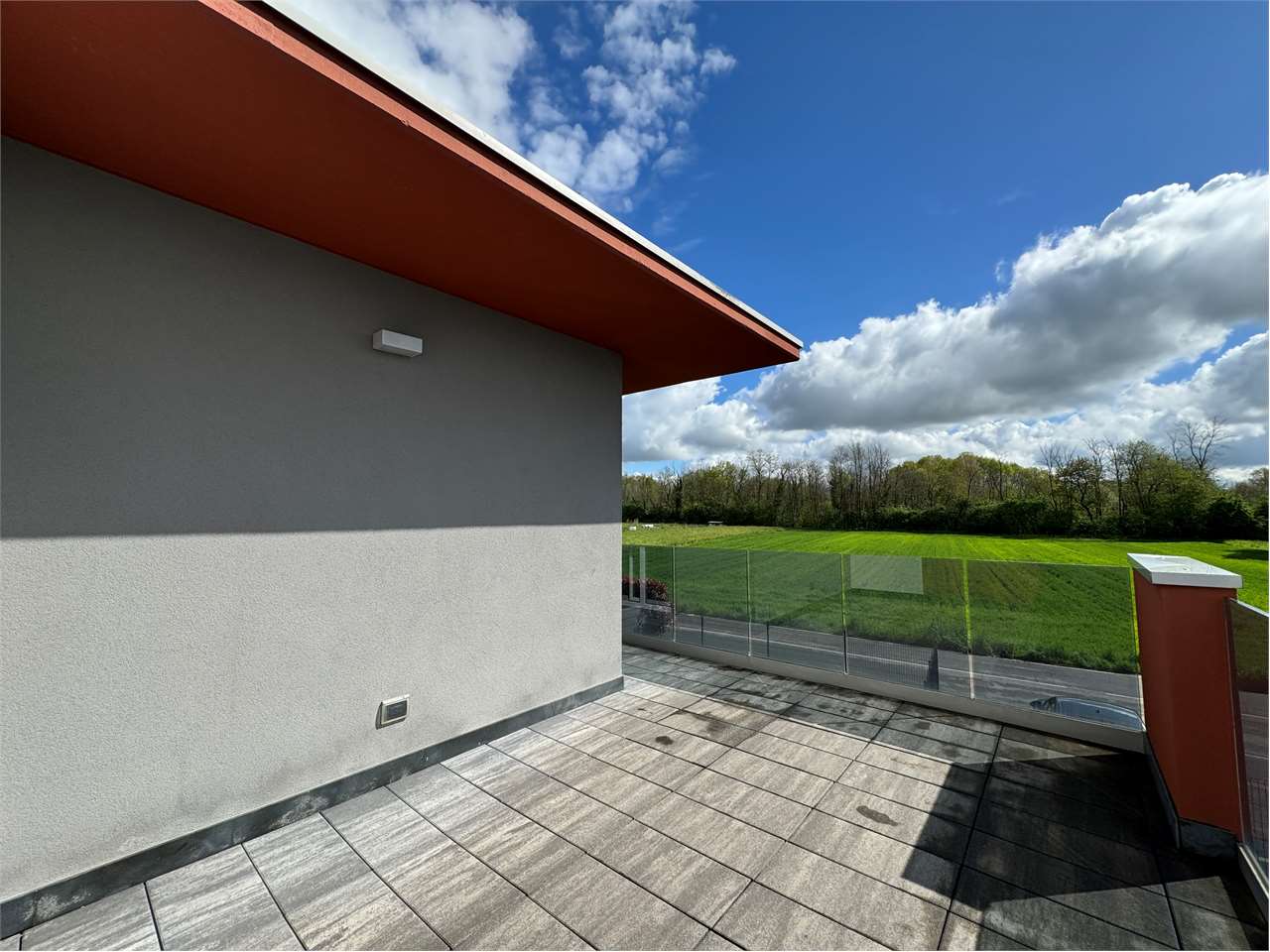Villa in vendita a Oltrona Di San Mamette (CO)