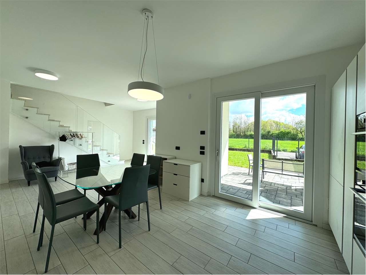 Villa in vendita a Oltrona Di San Mamette (CO)