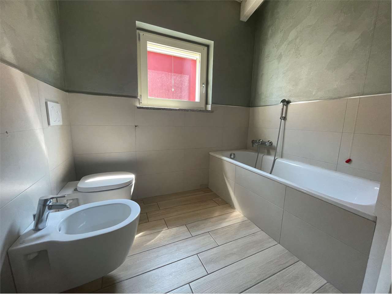 Villa in vendita a Bregnano (CO)