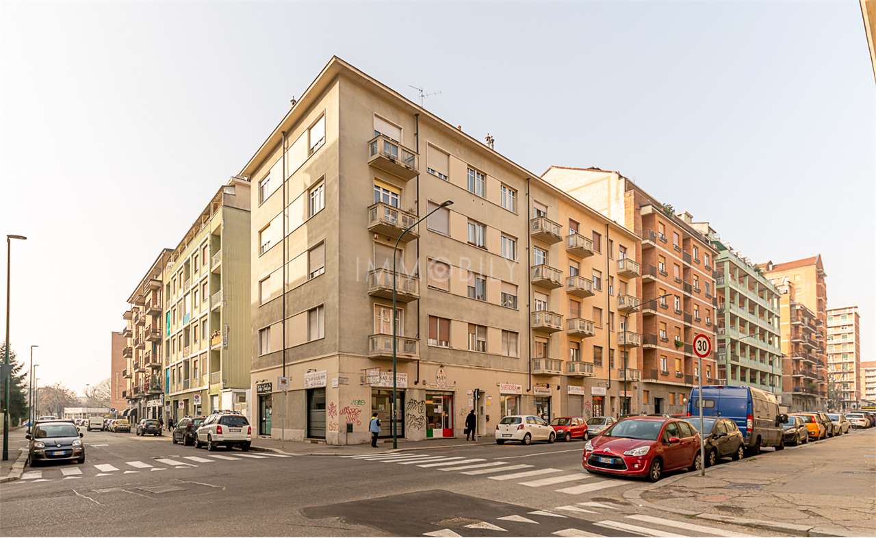 Vendita Trilocale Appartamento Torino via Vincenzo Lancia 95 320349