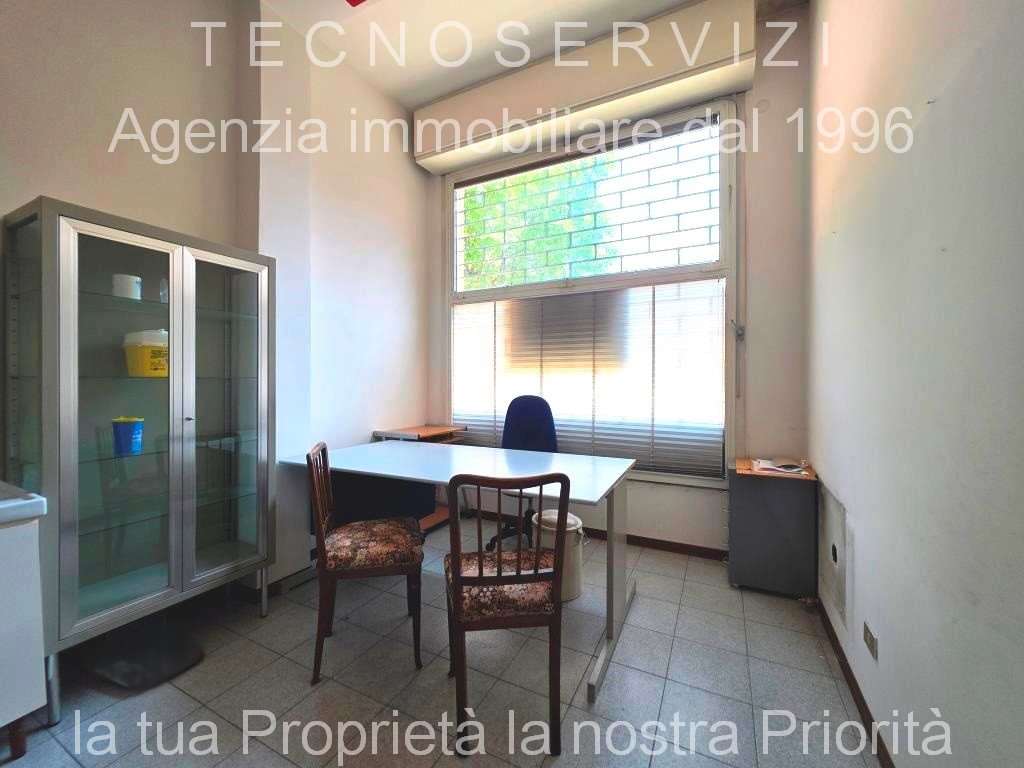 VENDITE Locali commerciali a Savignano sul Panaro – foto 1