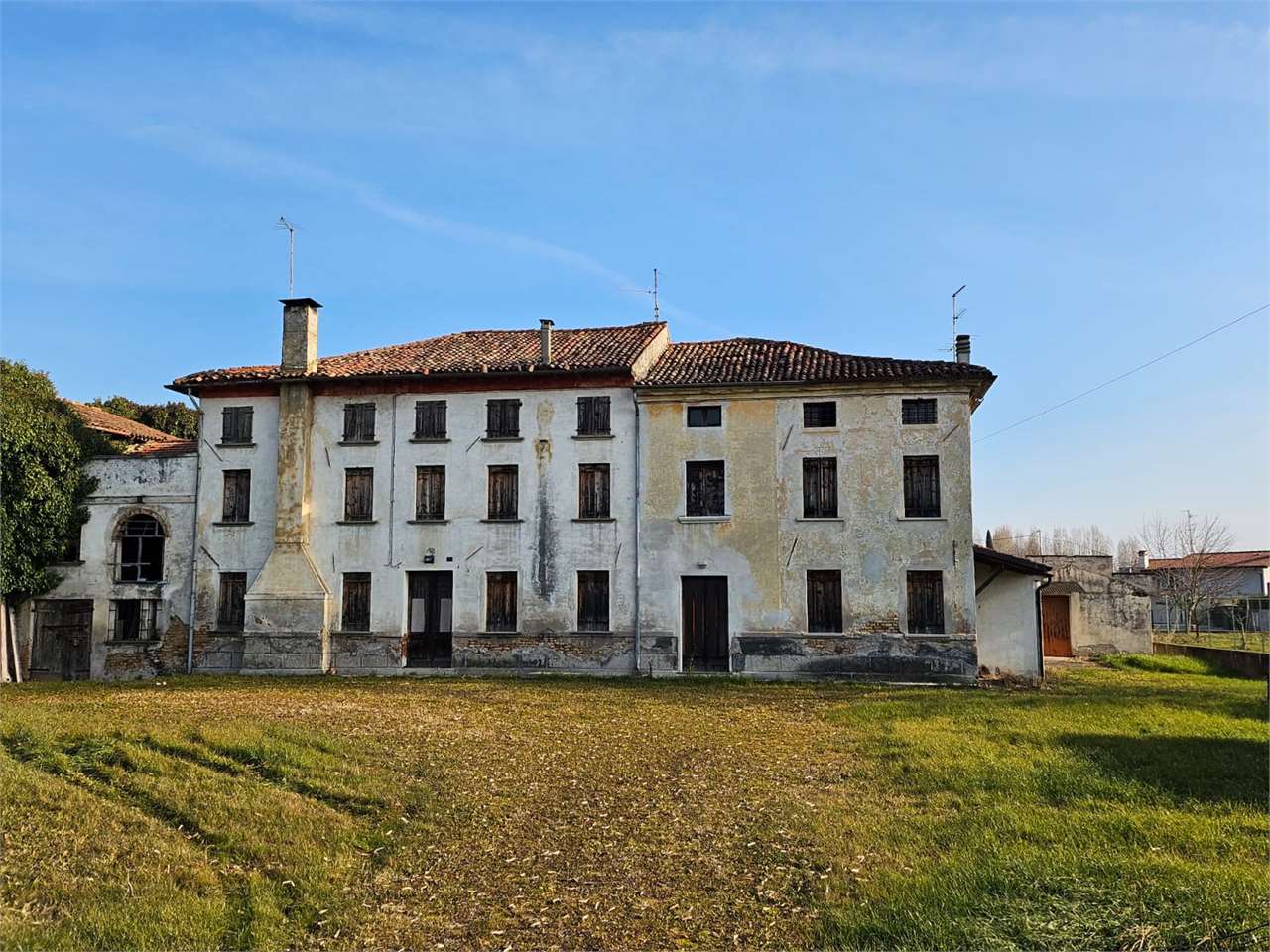 Villa in Vendita