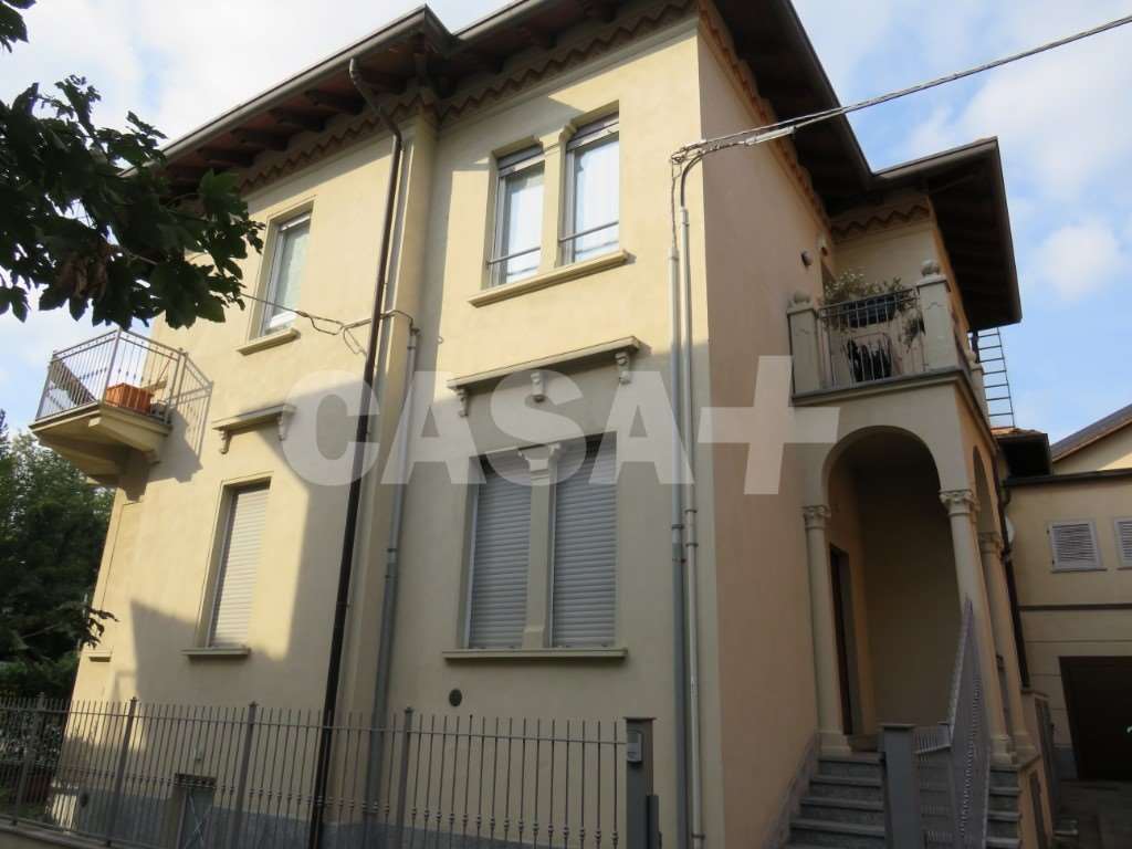 AFFITTI Appartamento a Varese – foto 1