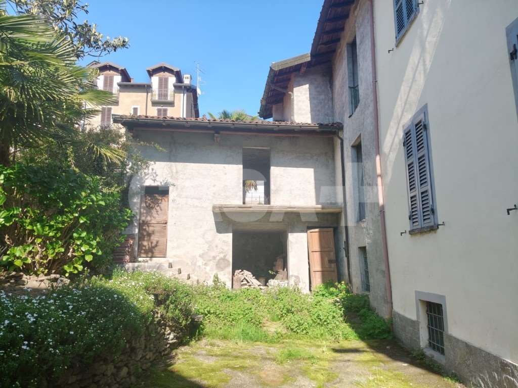 Montegrino Valtravaglia Vendita Porzione di Casa