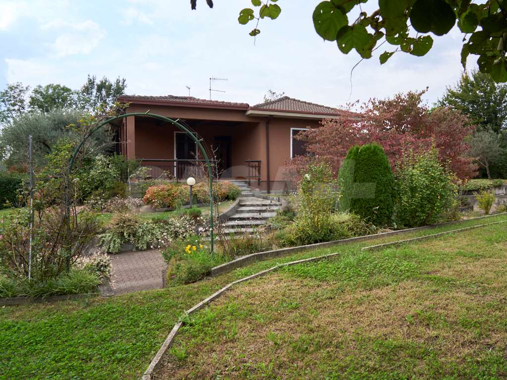 Varese Vendita Villa Bifamiliare