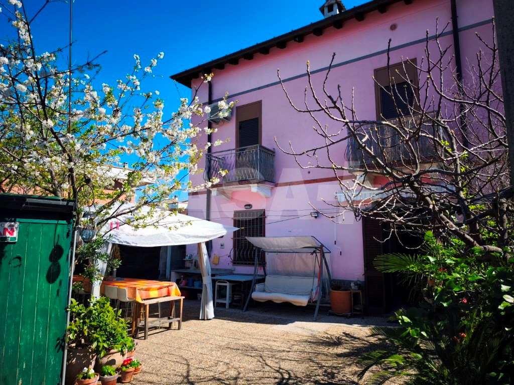 Varese Vendita Villa Bifamiliare