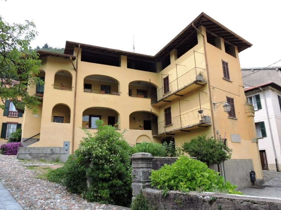 VENDITE Rustico e Casa a Castello Cabiaglio – foto 1