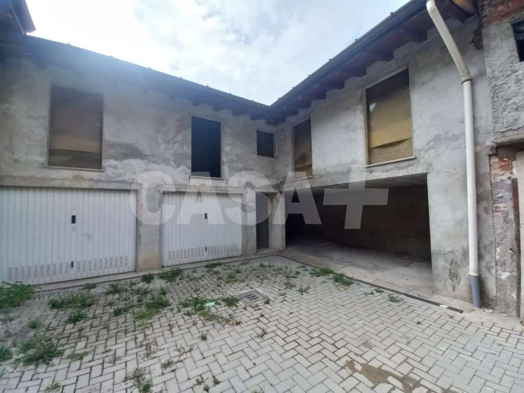 VENDITE Rustico e Casa a Solbiate Arno – foto 1