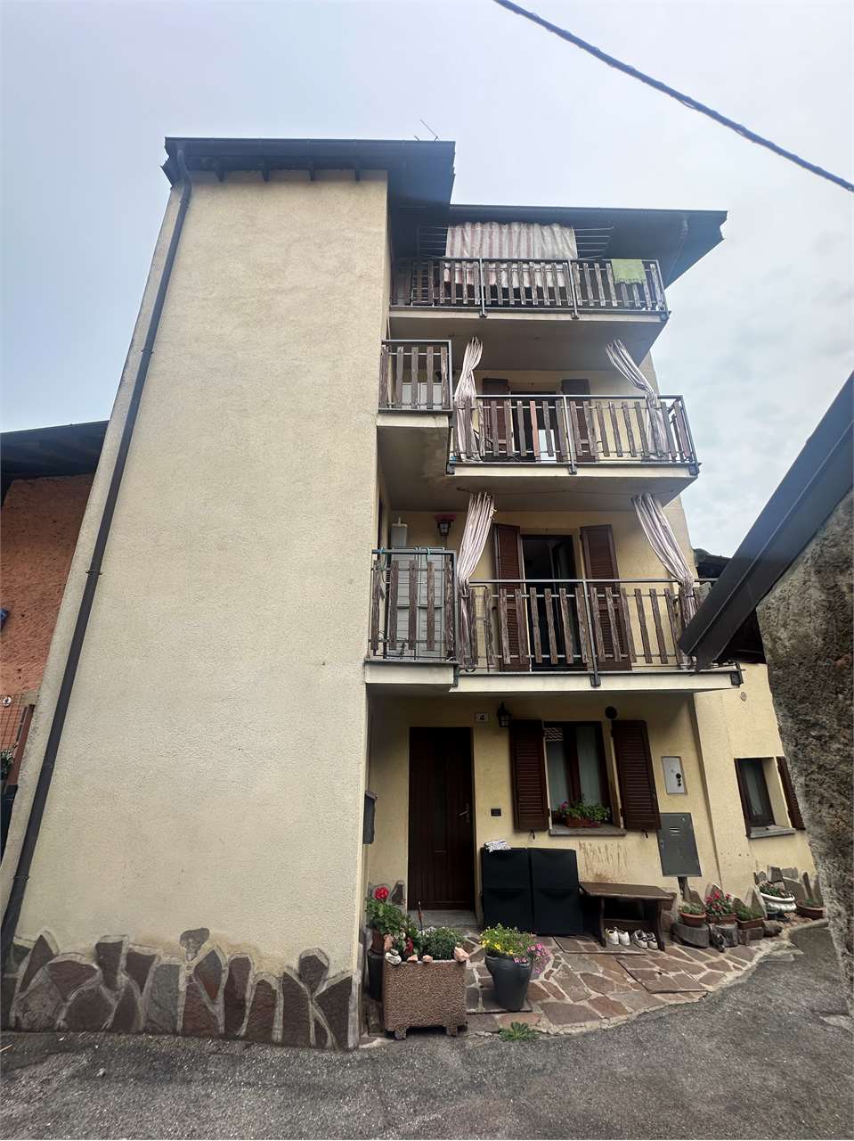 Cuasso al Monte Vendita Porzione di Casa