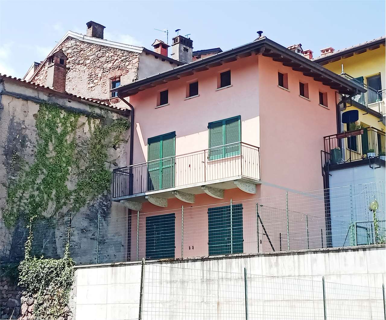 Cuasso al Monte Vendita Porzione di Casa