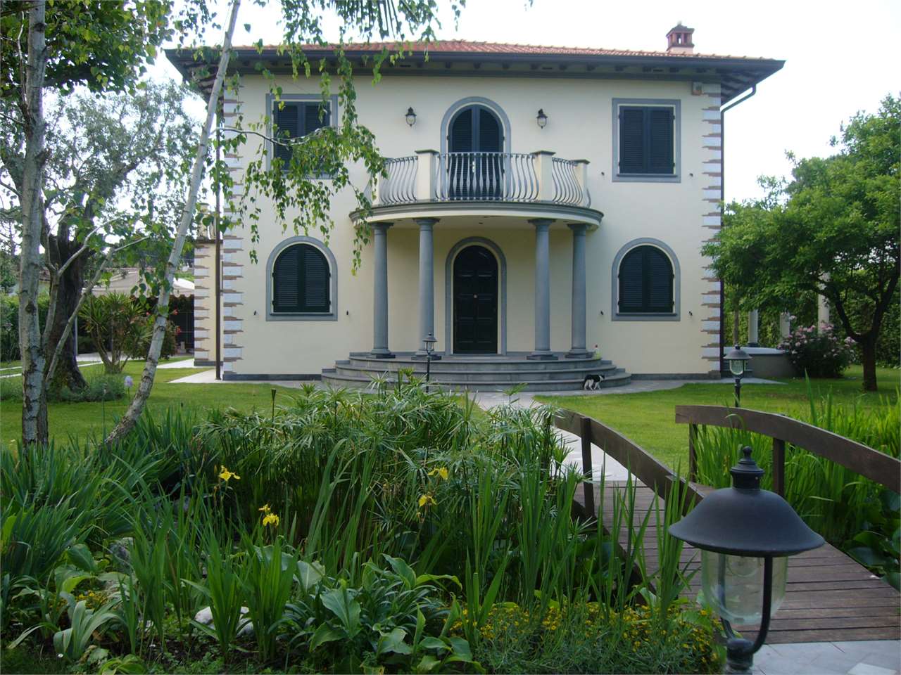 Forte dei Marmi Affitto Posto Auto
