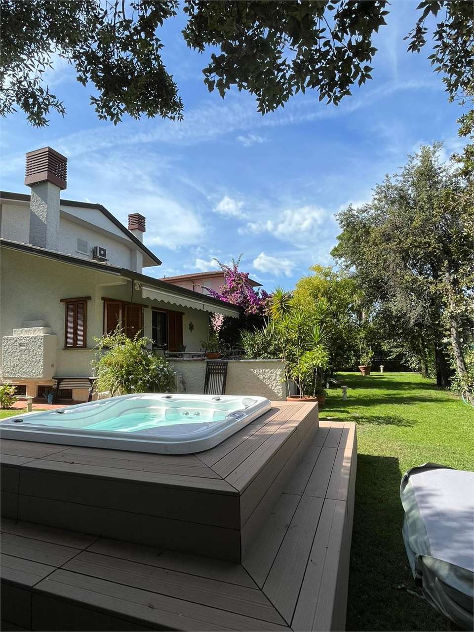 Villa in affitto a Forte Dei Marmi (LU)