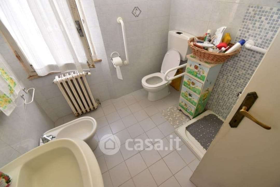 Casa indipendente in vendita a Querceta, Seravezza (LU)