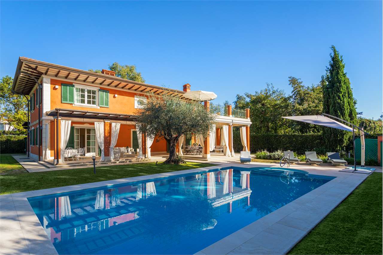 Forte dei Marmi Affitto Posto Auto