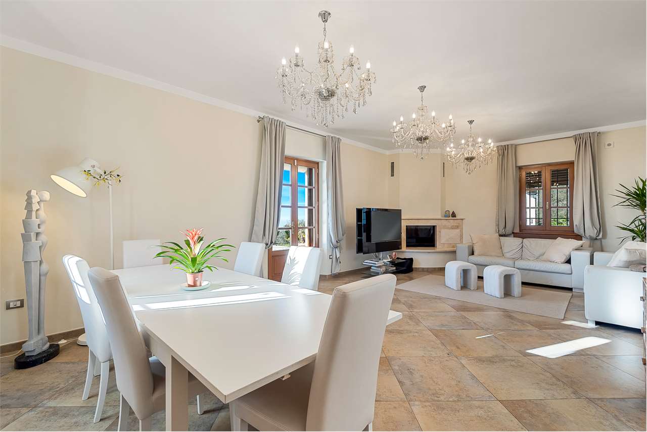Villa in affitto a Montignoso (MS)